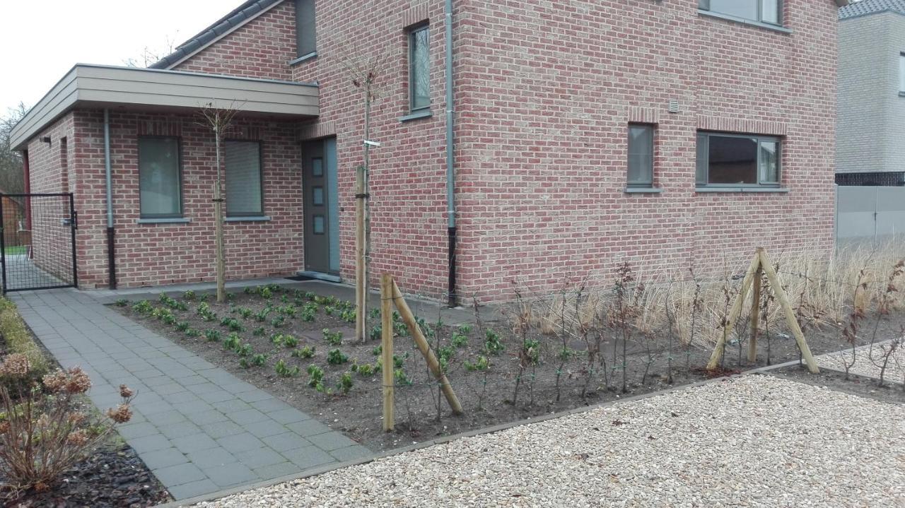 B&B De Laak Bilzen Esterno foto
