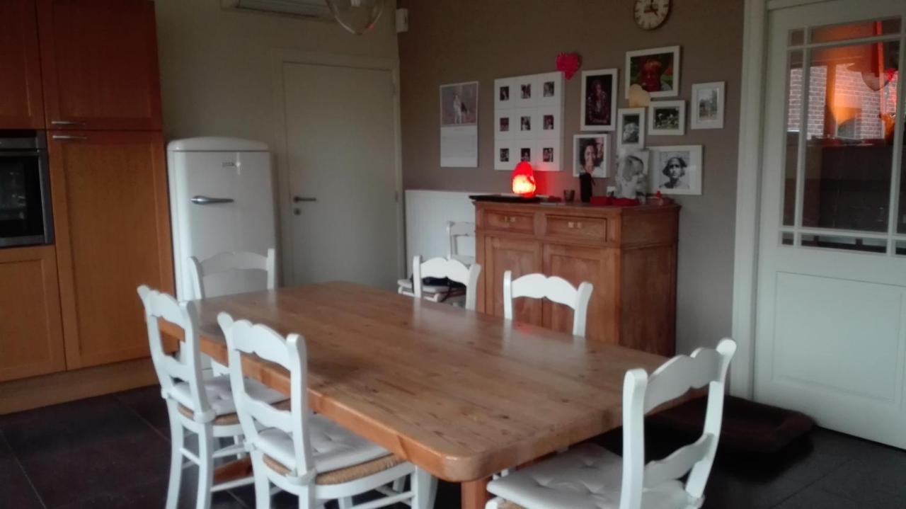 B&B De Laak Bilzen Esterno foto